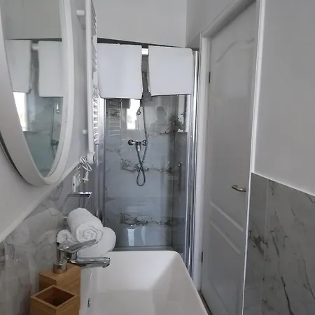 Dalla Nonna Apartment *